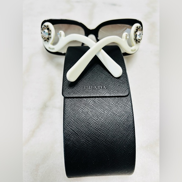 PRADA SUNGLASSES - Picture 2 of 5